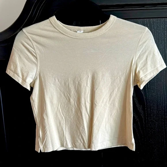 Size 0 lululemon beige cotton crop top - Picture 2 of 4